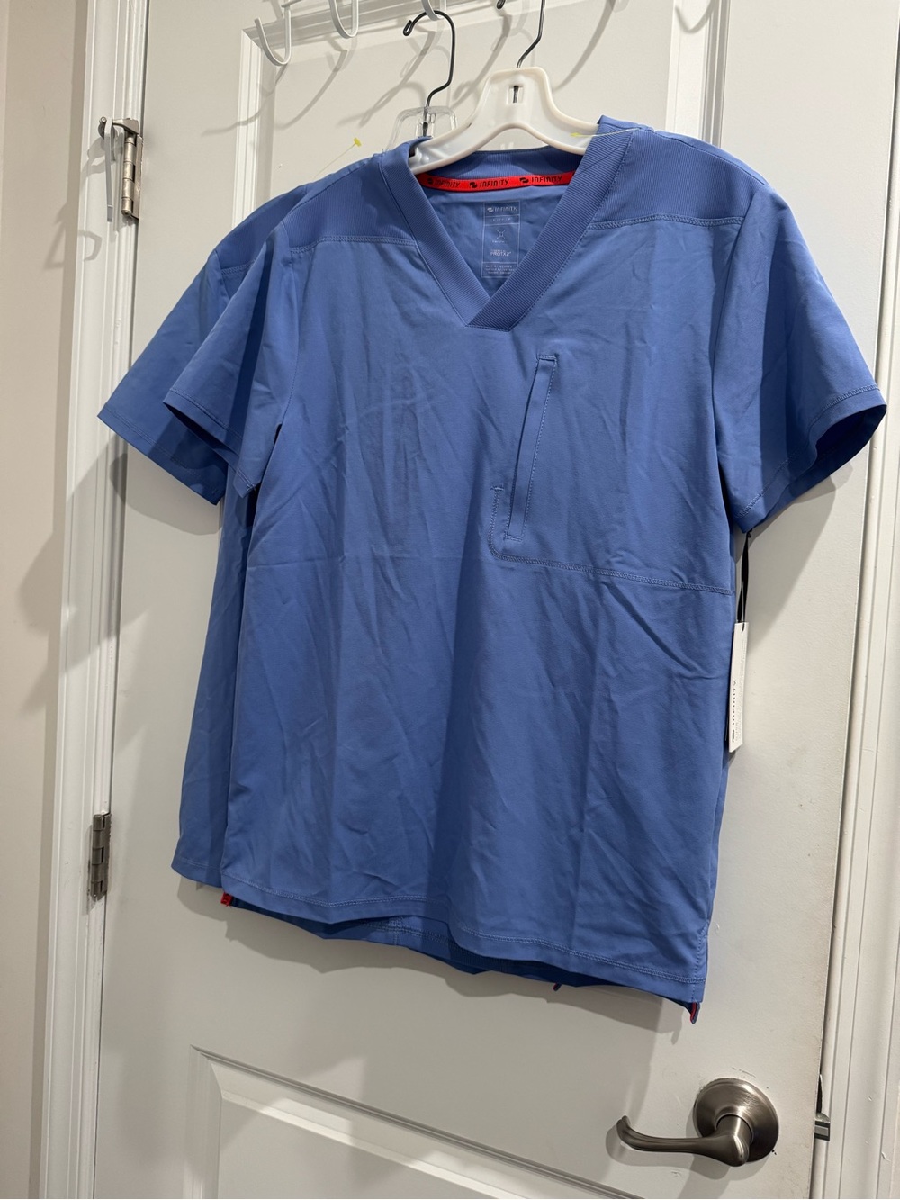 2 Men's Infinity V-Neck Medical Scrub Top - Blue size small